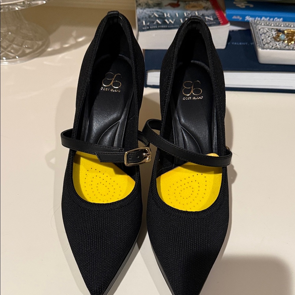 Stylish Black Heels with removable strap and platform by Cosy Island